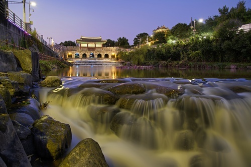 Suwon Suwon